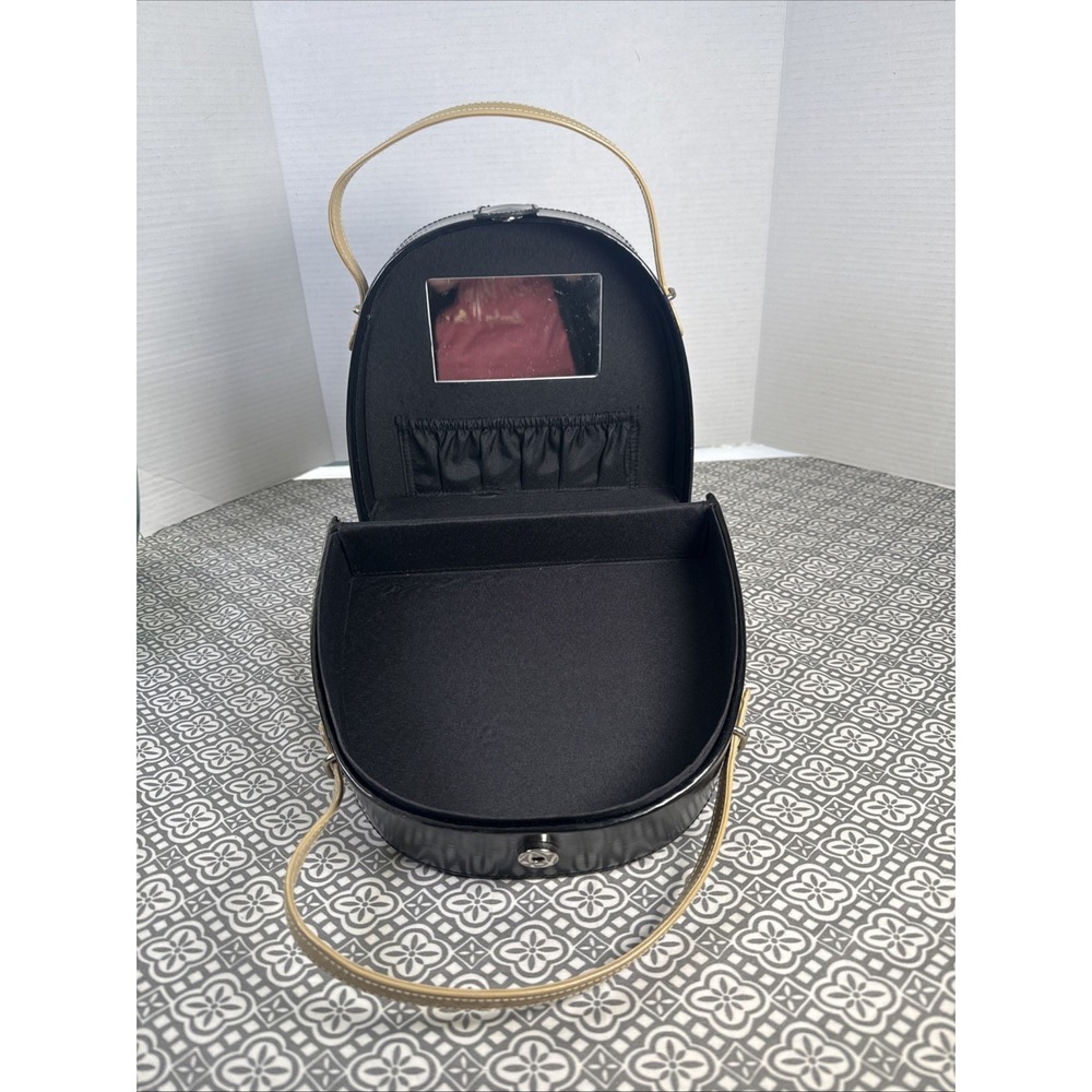 Vintage Beauty Makeup/Jewelry Hard Body Travel Case With Mirror. Snap Close.
